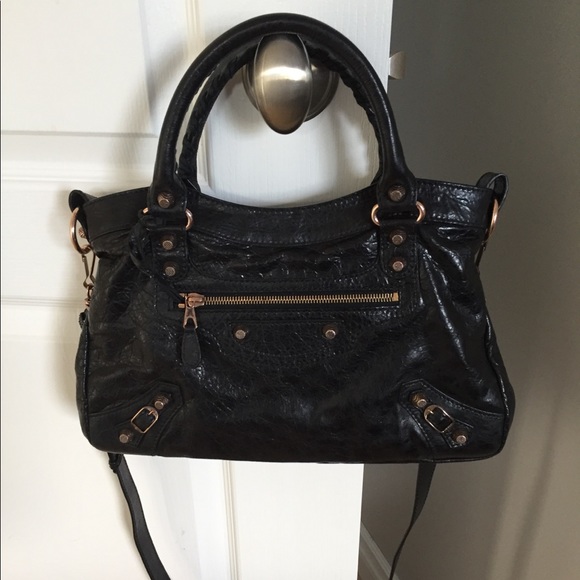 Balenciaga Handbags - Balenciaga Town in Black RGGH